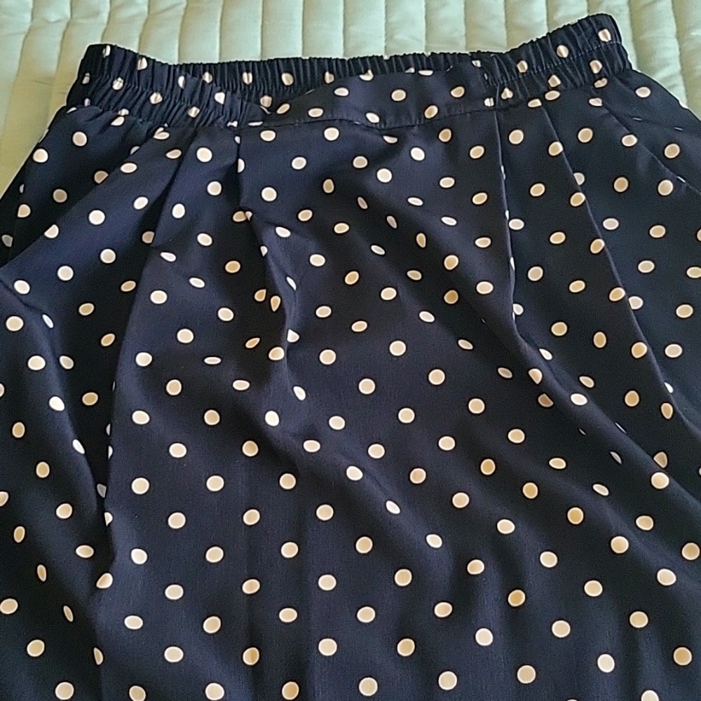 NWOT 1960s NAVY BLUE& WHITE POLKA DOTS MINI SKIRT W/ FRONT POCKETS SMAL - Picture 4 of 10